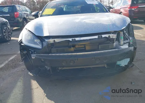 2025 Toyota Gr86 z USA, uszkodzony, nr VIN JF1ZNBB13S8759083